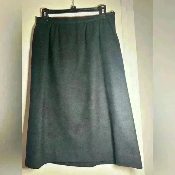 Pendleton Skirt 12 Black Pencil Virgin Wool Knee Length Lined Career Vintage. - Picture 11 of 11